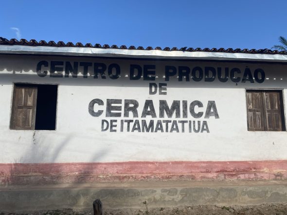 Centro de Produção Cerâmica no Quilombo de Itamatatiua, no Maranhão. Crédito: Tiago Rogero